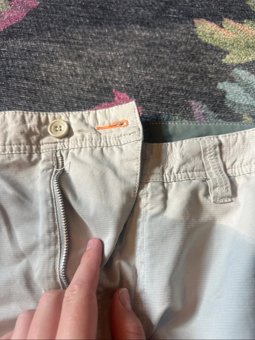 Quiksilver Men's Cargo Shorts in Light Beige